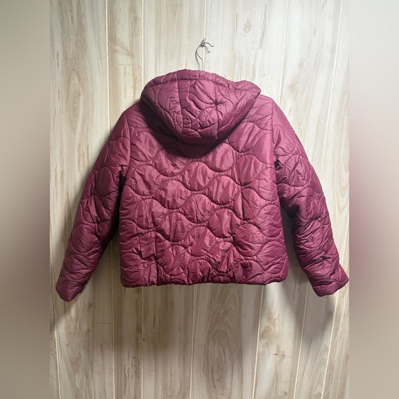 Serra Quilted Hooded Puffer Jacket in Burgundy - Picture 5 of 5